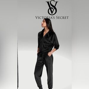 NWT Victoria's Secret Black Velour Hoodie & Jogger Set with Crystal Side Piping
